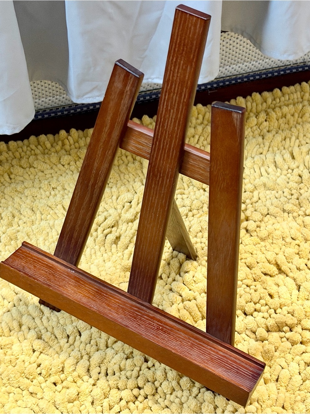 Wooden Display Easel in Warm Brown